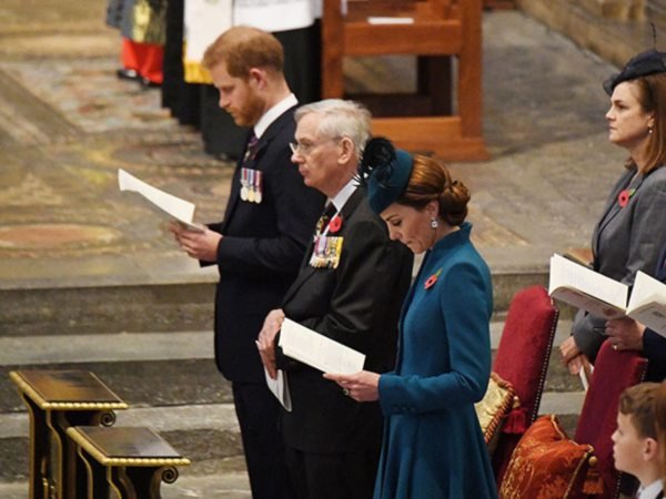 Prince Harry And Kate Reunite For Anzac Day Service