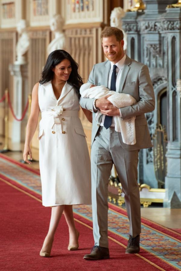 Sweet Message Harry Whispered To Meghan During Archie’s Photo Call 