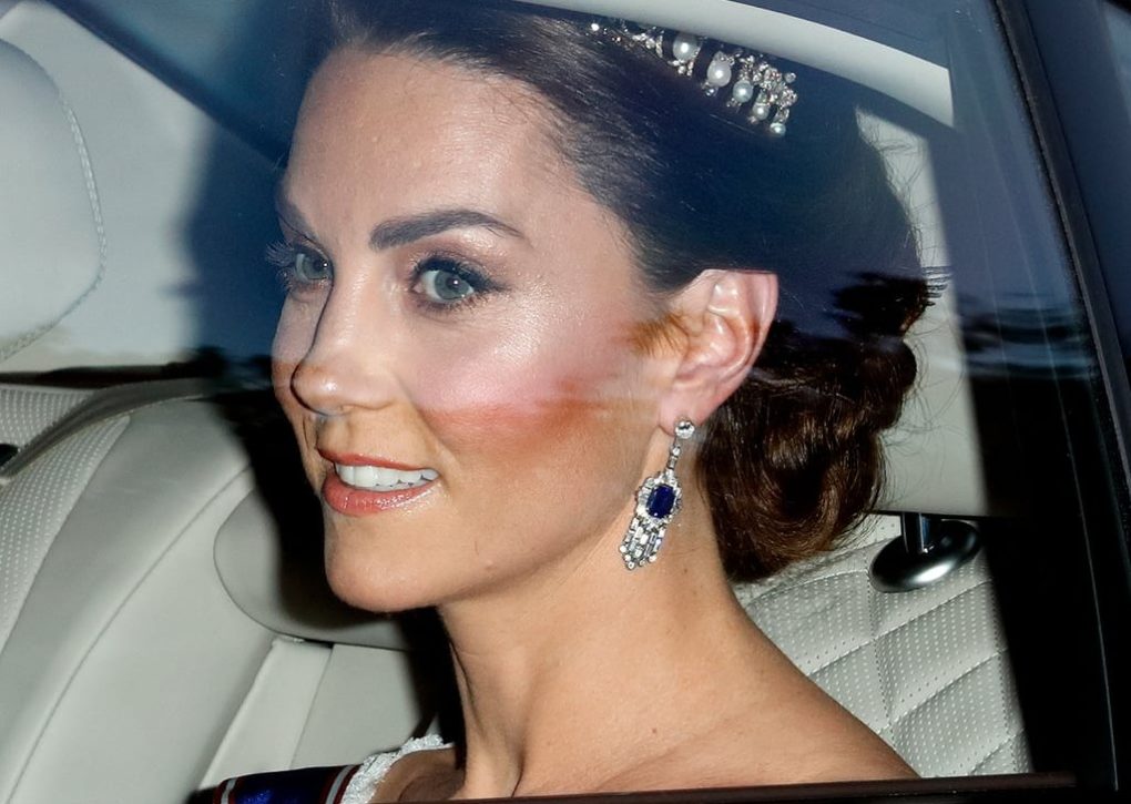 Kate Pays Tribute To The Queen Mother And Late Diana At The Trump State Banquet