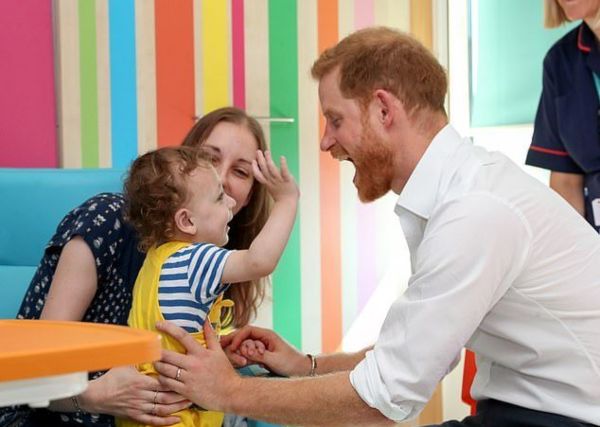 Harry Retraces Diana's Footsteps As He Visits Sheffield Children’s Hospital