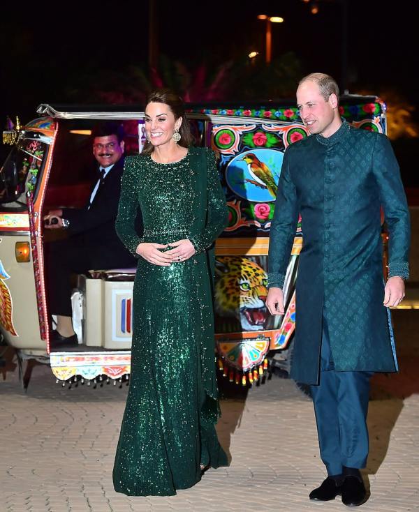 William And Kate Arrived At The National Monument In Islamabad 