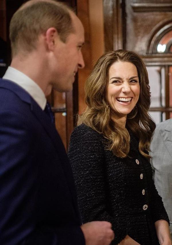 The Sweet Moment Between William And Kate You Missed During Night At Theatre