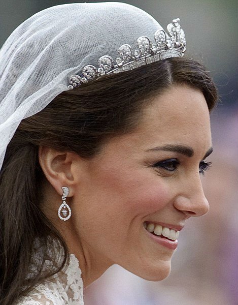 kate middleton wedding tiara