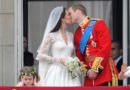 william and kate kiss