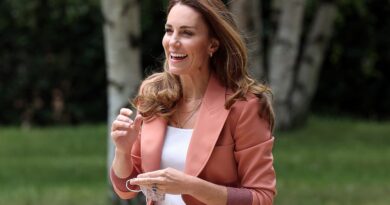 Duchess Kate Surprises School Children With Gift From Anmer Hall