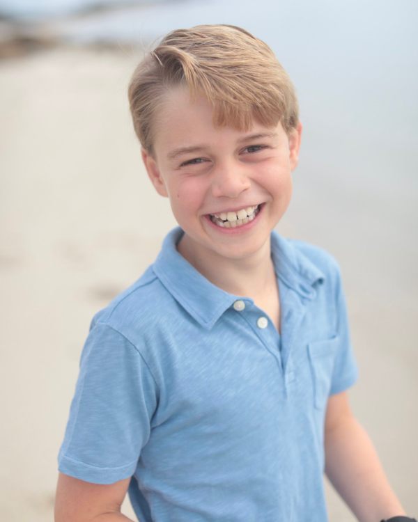 Smiling Prince George Poses For 9th Birthday Portrait