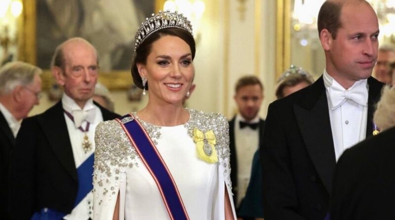 Princess Kate Dons Her First Tiara In 3 Years For State Banquet