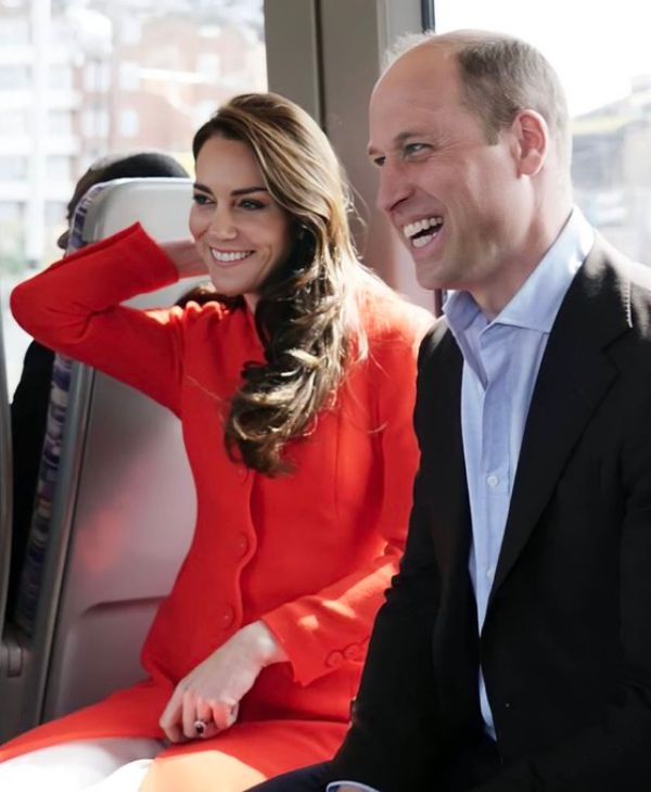 Prince William And Kate Check Out a London Pub Ahead Of The Coronation
