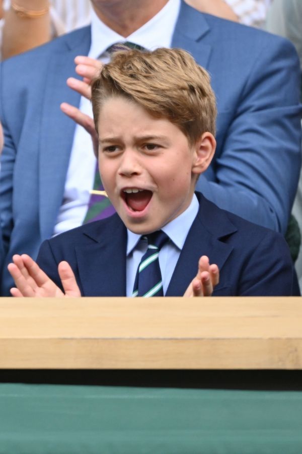 Prince George reacts to action on Centre Court