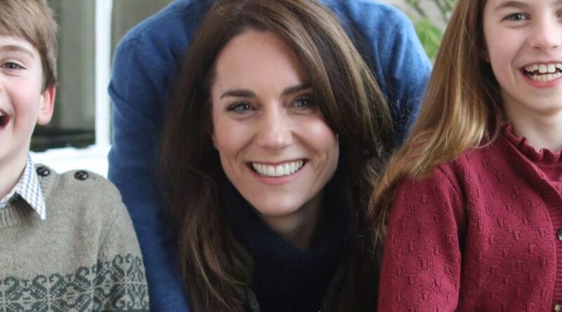 Princess Kate Breaks Silence And Reveals SHE Edited Mother's Day Photo